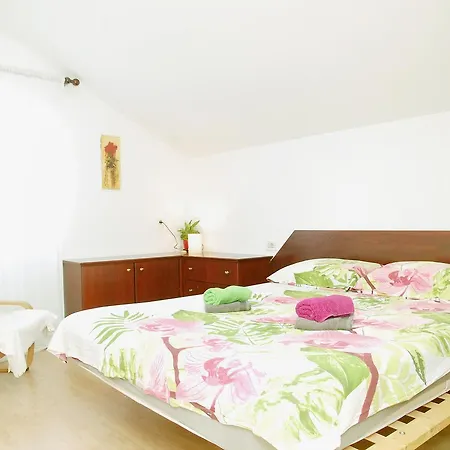 Salidasol Apartamento *